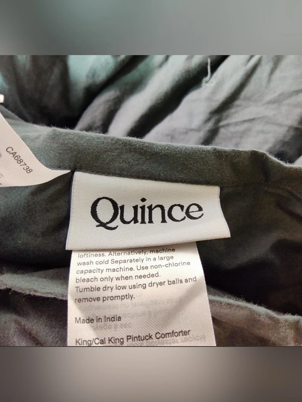 King/Cal King Cotton Pintuck Comforter
